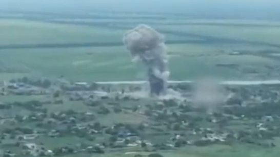 Video: Malý dron způsobil velký třesk. Zlikvidoval hromady ruských min
